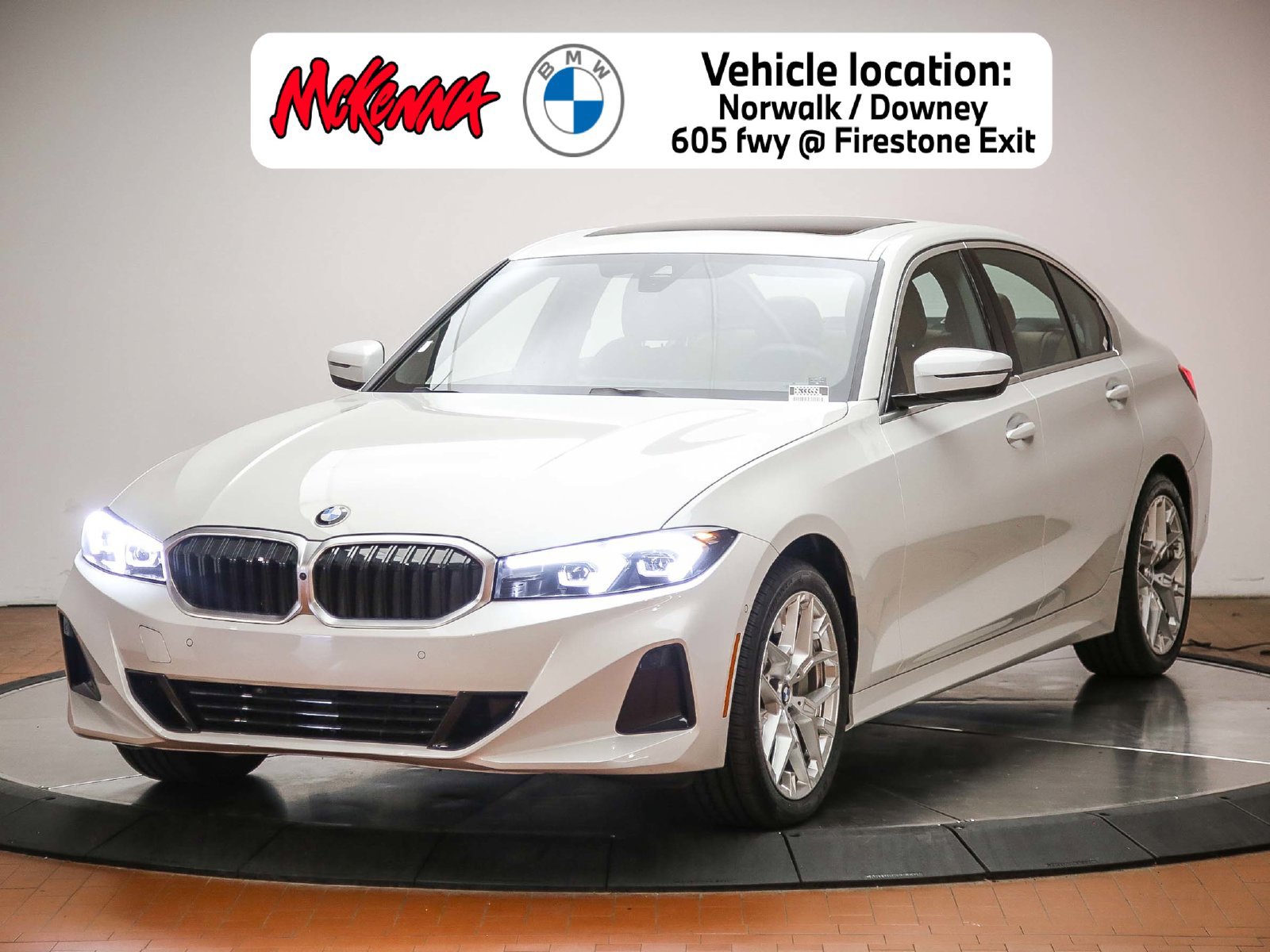 Used 2026 BMW 330i Sedan w/ Premium Package RWD image 1
