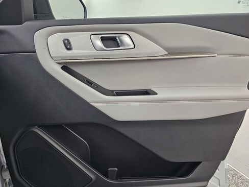 New 2026 Ford Explorer Active w/ Active Comfort Package AWD/4WD image 18