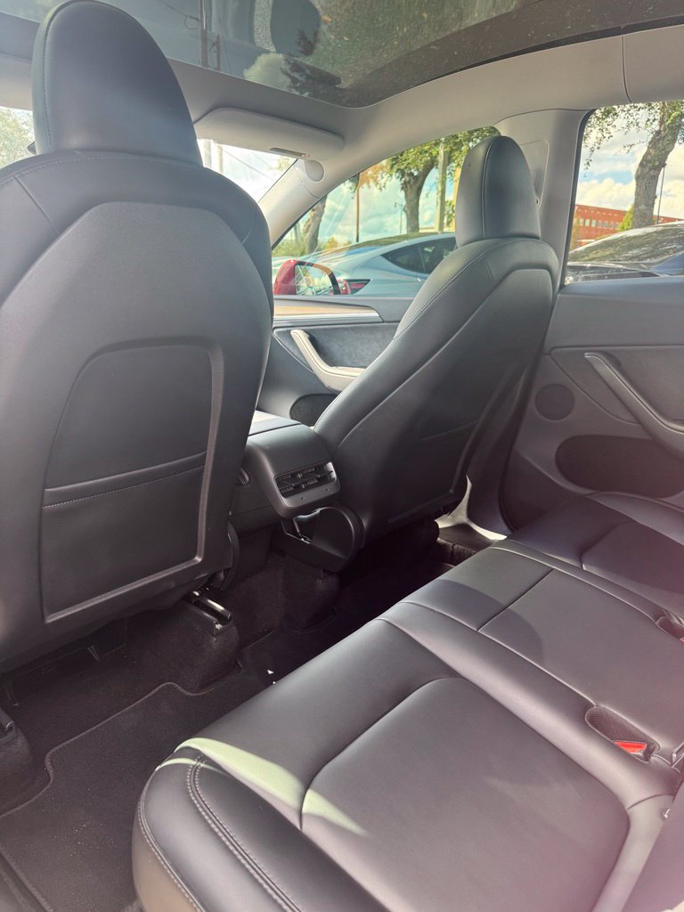 Used 2024 Tesla Model Y Long Range AWD/4WD image 8
