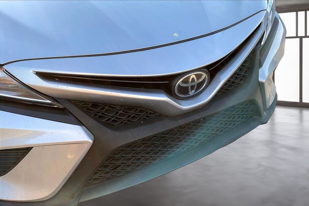 Used 2020 Toyota Camry SE FWD image 30
