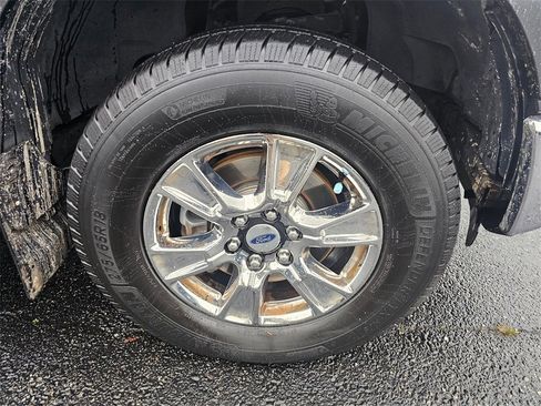 Used 2016 Ford F150 XLT w/ Equipment Group 301A Mid image 9