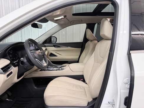 Certified 2023 INFINITI QX60 Luxe w/ Performance Audio Package FWD image 9