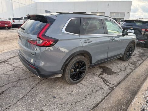 Used 2025 Honda CR-V Sport Touring image 4