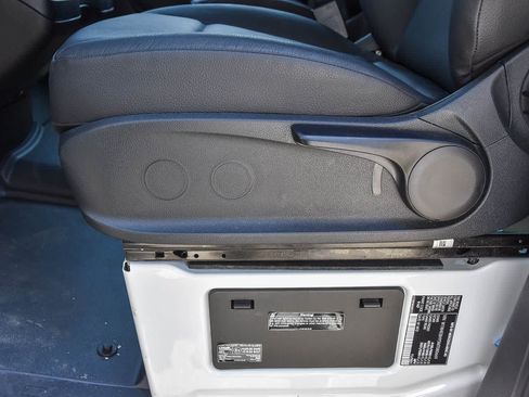 Used 2021 Mercedes-Benz Sprinter 2500 image 30
