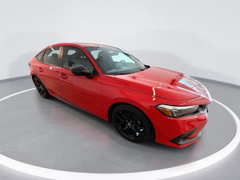Used 2023 Honda Civic Sport image 1