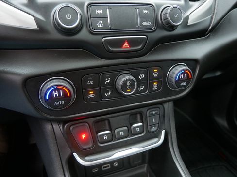 Used 2020 GMC Terrain SLT w/ Preferred Package image 31