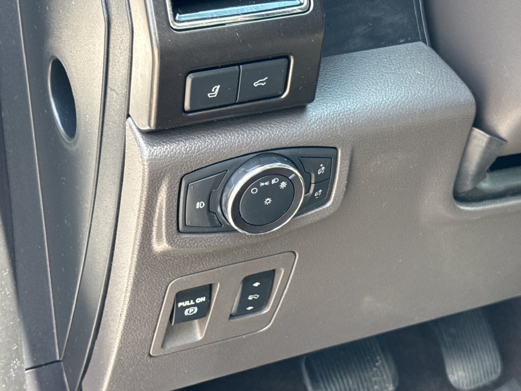 Certified 2019 Ford Expedition Max Limited RWD image 15