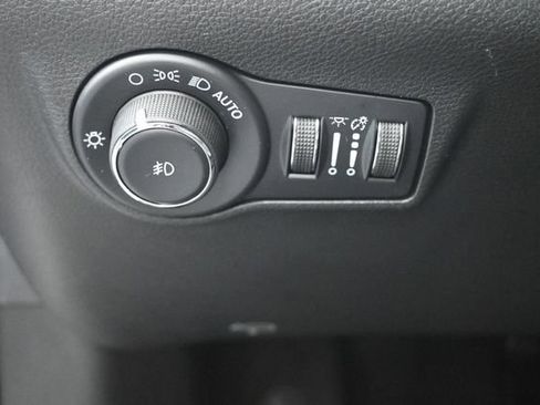 Used 2022 Jeep Compass Limited w/ Elite Group AWD/4WD image 20