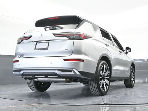New 2026 Mitsubishi Outlander SE image 60