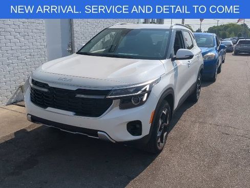 Used 2025 Kia Seltos EX AWD/4WD image 1