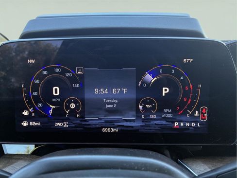 Used 2025 Chevrolet Tahoe High Country AWD/4WD image 31