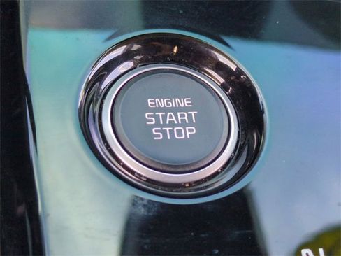 Used 2023 Kia Sportage EX image 28