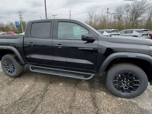 New 2026 Chevrolet Colorado Trail Boss AWD/4WD image 3
