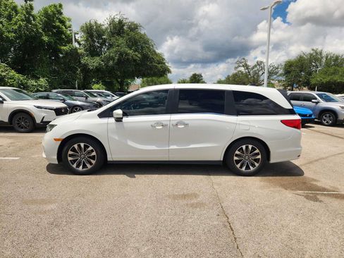 Used 2023 Honda Odyssey EX-L image 4