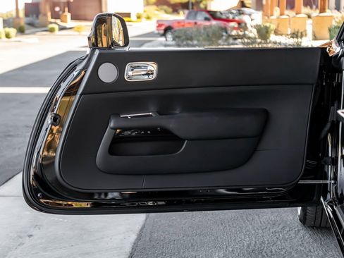 Certified 2018 Rolls-Royce Dawn image 23