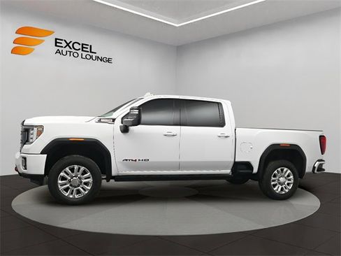 Used 2023 GMC Sierra 3500 AT4 image 2