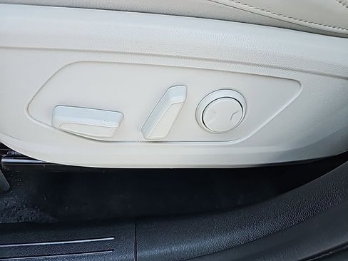 Used 2021 Kia Sorento SX image 30