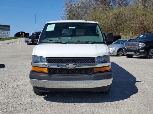 Used 2018 Chevrolet Express 2500 Work Van w/ Driver Convenience Package image 2