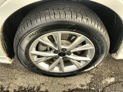 Used 2025 Audi Q3 2.0T Premium image 10