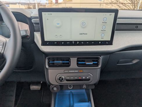 New 2026 Ford Maverick XLT w/ XLT Luxury Package FWD image 12