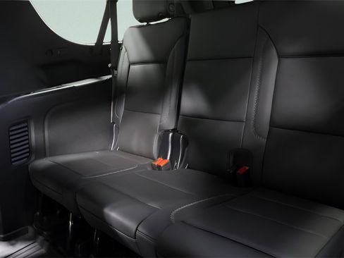 Used 2025 GMC Yukon XL Denali w/ Sun & Power Step Package image 26