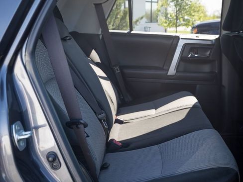 Used 2019 Toyota 4Runner SR5 AWD/4WD image 30
