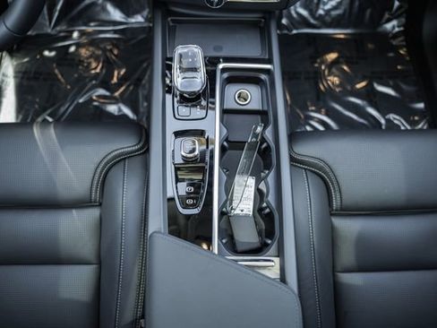 New 2026 Volvo XC60 T8 Ultra w/ Protection Package Premier AWD/4WD image 26