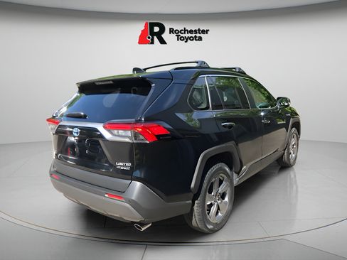 Certified 2020 Toyota RAV4 Limited AWD/4WD image 3