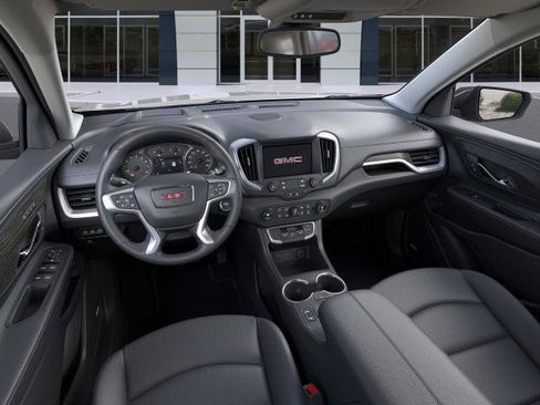 New 2024 GMC Terrain SLT w/ Infotainment Package II AWD/4WD image 39
