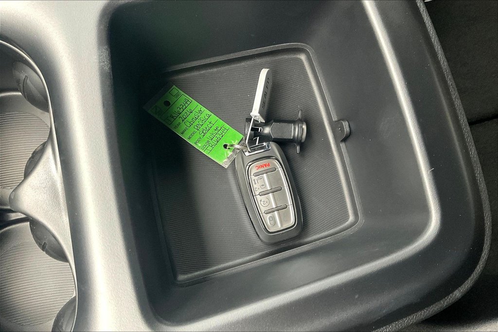 Used 2026 Chrysler Pacifica Select FWD image 22