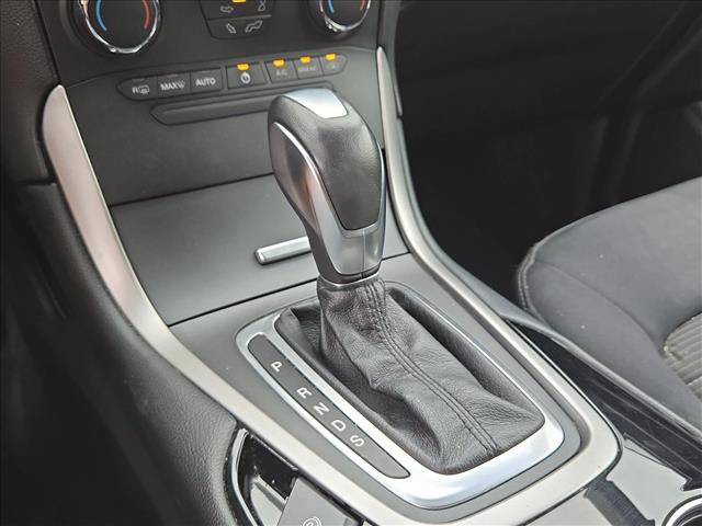 Used 2018 Ford Edge SEL FWD image 9