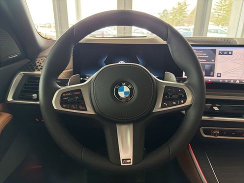 Used 2026 BMW X5 xDrive40i w/ M Sport Package image 26