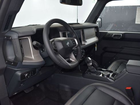 New 2025 Ford Bronco Outer Banks w/ Sasquatch Package image 8