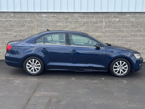 Used 2014 Volkswagen Jetta SE image 2