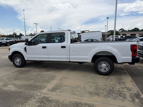 Used 2020 Ford F250 XL w/ Power Equipment Group RWD image 6