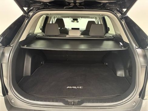 Used 2023 Toyota RAV4 XLE w/ Convenience Package AWD/4WD image 17