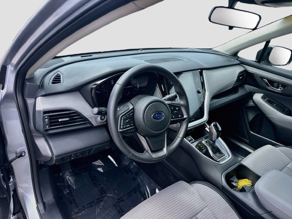 Certified 2025 Subaru Outback Premium AWD/4WD image 9