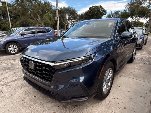 Used 2025 Honda CR-V EX-L image 2