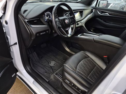 Certified 2022 Buick Enclave Avenir w/ Avenir Technology Package image 14