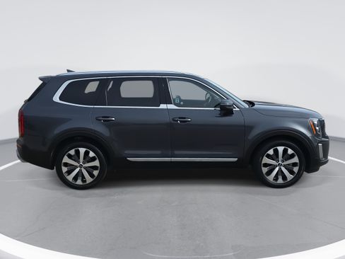 Used 2021 Kia Telluride EX w/ EX Premium Package image 4