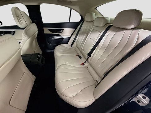 Used 2025 Mercedes-Benz E 450 4MATIC Sedan w/ MBUS Superscreen Package image 25