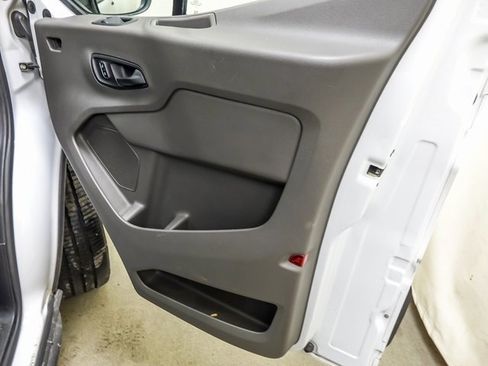 Used 2023 Ford Transit 350 XLT image 21