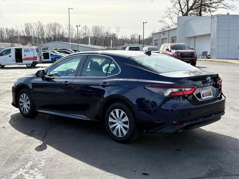 Used 2022 Toyota Camry LE image 28