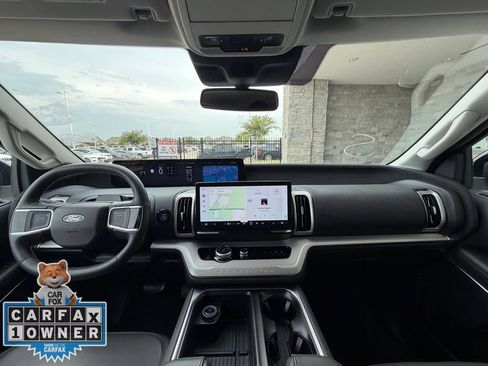 Used 2026 Ford Expedition Active RWD image 23
