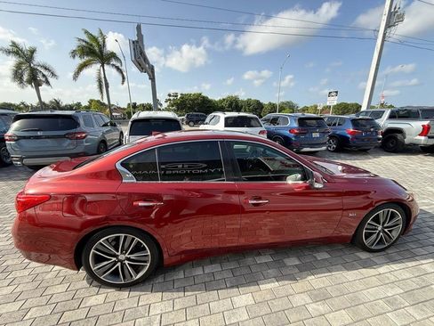 Used 2016 INFINITI Q50 3.0t Premium w/ Driver Assistance Package RWD image 8