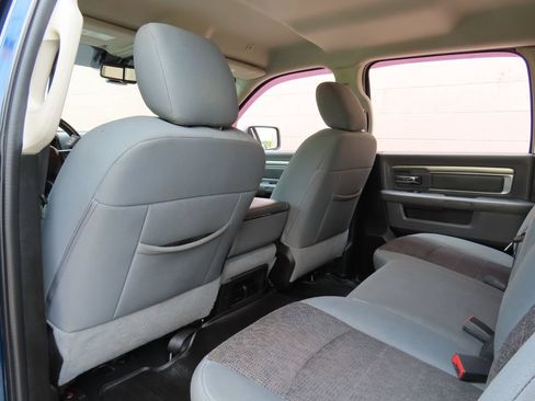 Used 2020 RAM 1500 Classic SLT w/ Luxury Group AWD/4WD image 27