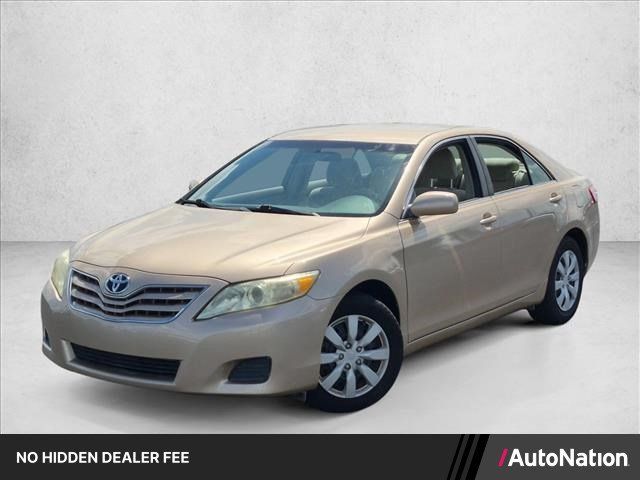 Used 2011 Toyota Camry LE FWD image 1