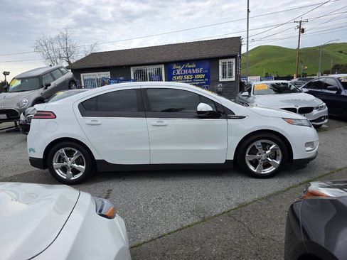 Used 2013 Chevrolet Volt Premium w/ Premium Trim Package image 11