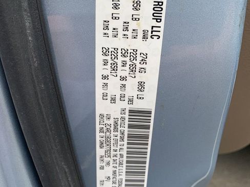 Used 2013 Chrysler Town & Country Touring image 26