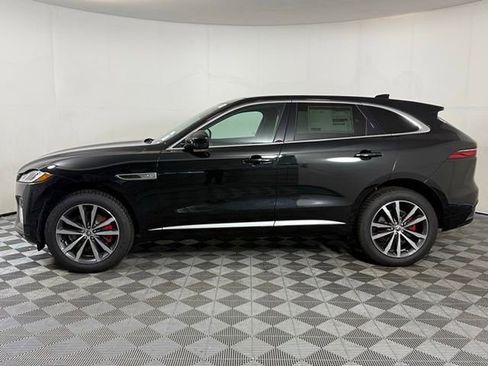 New 2026 Jaguar F-PACE R-Dynamic S image 3